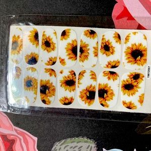 5 for $20 Nail Wraps: Sunflower (white)